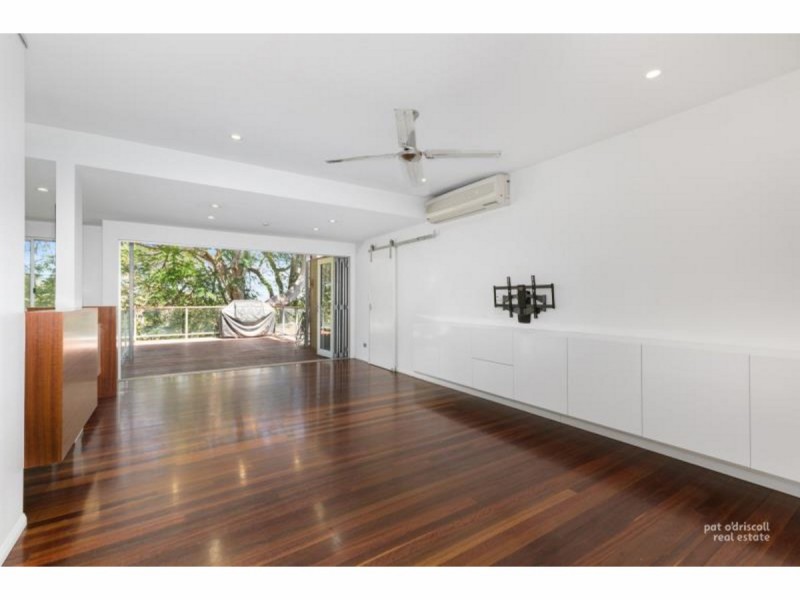 77 Brecknell Street, The Range QLD 4700